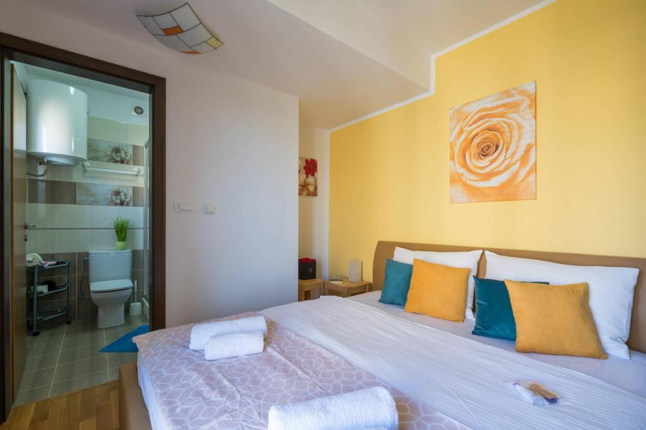 Apartment Carpe Diem Premantura Exterior photo