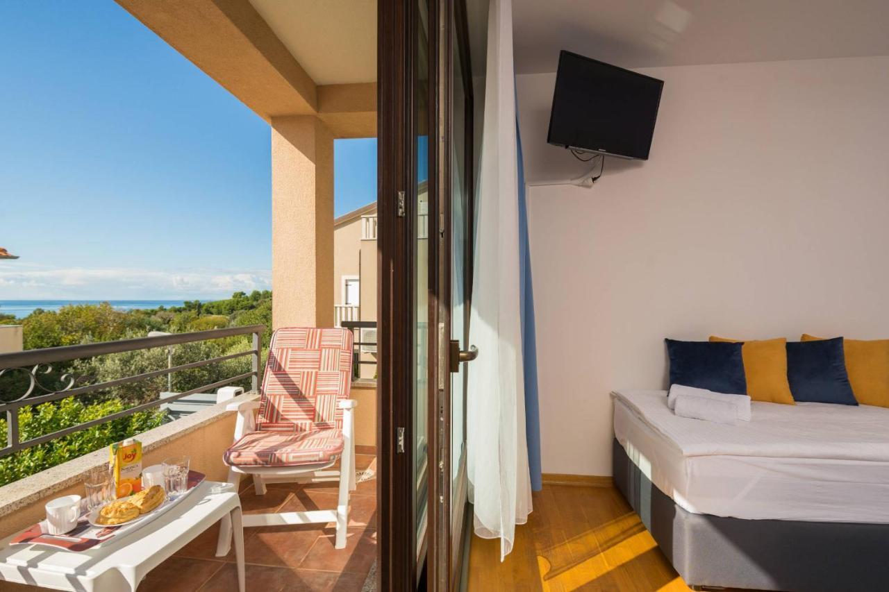 Apartment Carpe Diem Premantura Exterior photo